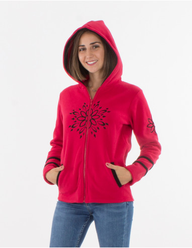 Knitted polyester polar hooded jacket with embroideries