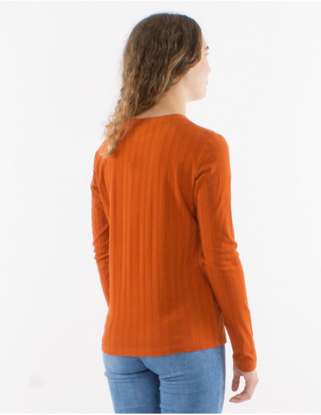 Knitted sweater 90% polyester 10% elastane with v neckline