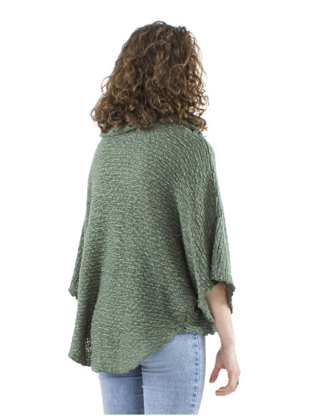 Knitted collar pullover with 4 bttons in wood